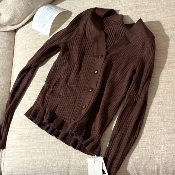 Ruffled Trim Pearl Button Long Sleeve Cardigan Commense NWT SIZE M CM12 - Picture 3 of 4